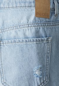 Pieces PCSUMMER DEST - Shorts di jeans - light blue
