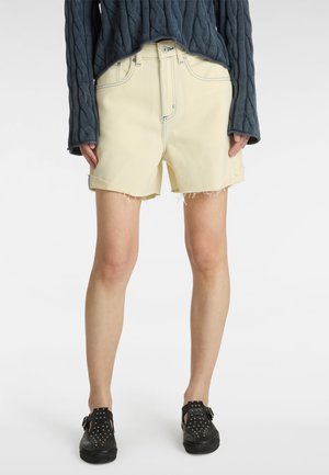 JENNIFER SHORTIE - Denim shorts - lemon icing