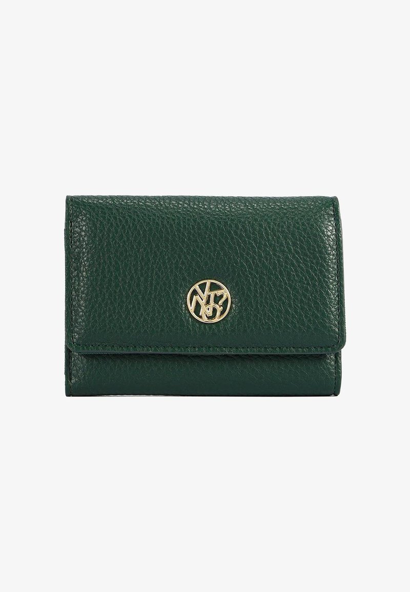 Portafoglio verde in pelle con finitura testurizzata, caratterizzato da un accento del logo dorato sul davanti e una chiusura a pattina.