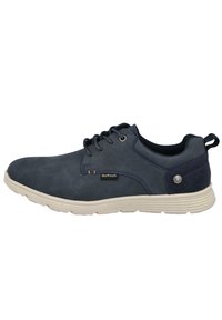Zapatos de ante azul marino con suela de goma, punta redonda y diseño minimalista, con cordones y un acento de logo en el lateral.