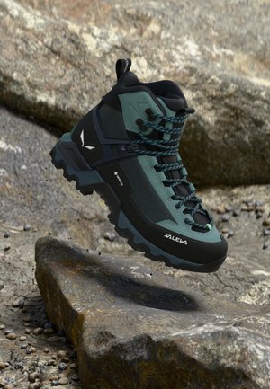 Salewa, MTN TRAINER 3 TECH MID GTX - Bottes en caoutchouc - willow/orion blue