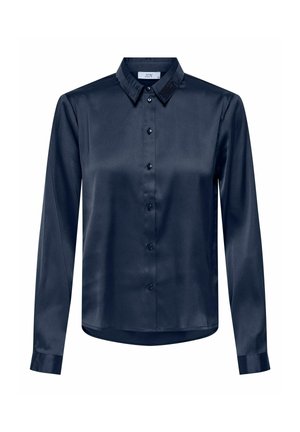 Blouse en satin bleu marine avec un col classique, des manches longues, une fermeture à boutons sur le devant, et un ourlet légèrement arrondi. Texture lisse.