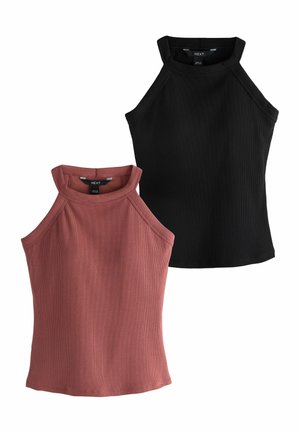 Twee mouwloze geribbelde tops met halternek, één zwart en één stoffig roze, plat gelegd op een witte achtergrond.