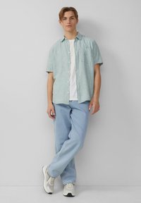 QS REGULAR FIT MELIERTES  - Overhemd - salbeigrün