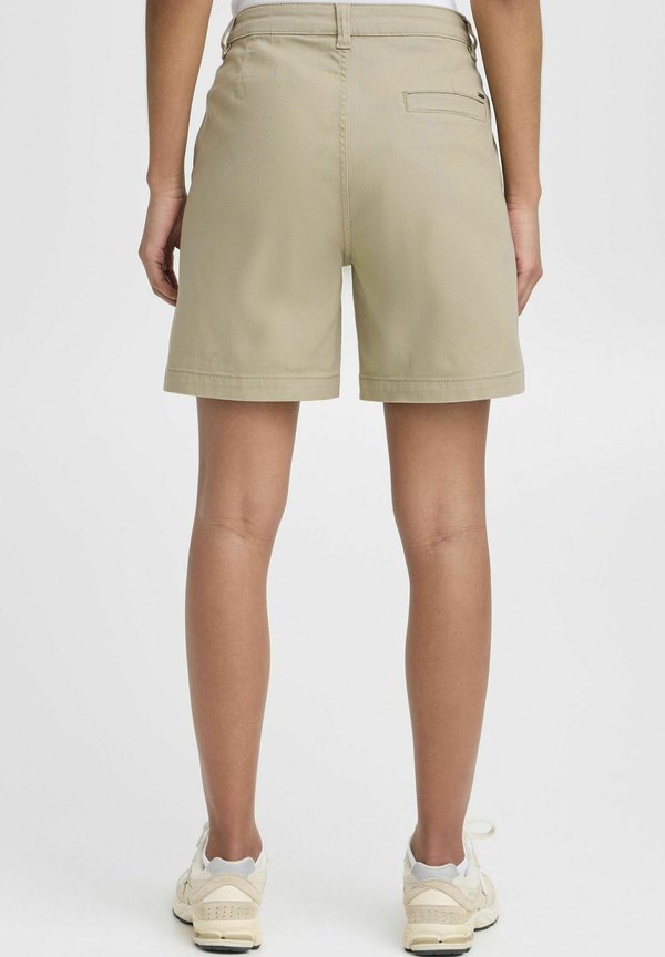 OXKVITA REGULAR FIT - Shorts - dune2