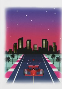 Sarkans sacīkšu auto tumšā ceļā ar rozā akcentiem, palmas un pilsētas panorāma pret purpura gradienta debesi ar zvaigznēm.