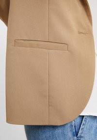 mbyM Blazer - beige