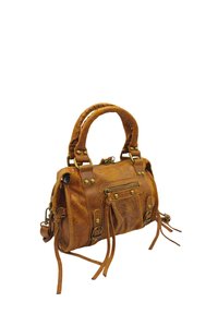 Sac à main en cuir marron avec une finition texturée, doté de quincaillerie dorée, d'une poche zippée et de poignées tressées. Les accents incluent des glands.