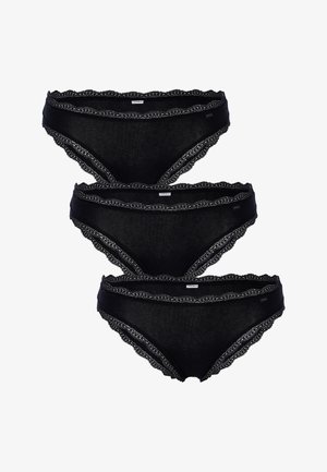 Set di tre mutandine nere di cotone, con bordo in pizzo, orlo ondulato e una texture liscia, complete di etichetta tessuta su ogni pezzo.