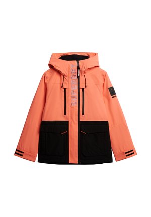 Chaqueta con capucha en dos tonos, naranja y negra, con cremallera frontal, bolsillos en el pecho, bolsillos con solapa, texto "SUPERDRY" en la parte delantera y tirantes ajustables en los puños.