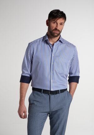COMFORT FIT - Shirt - blau/weiß