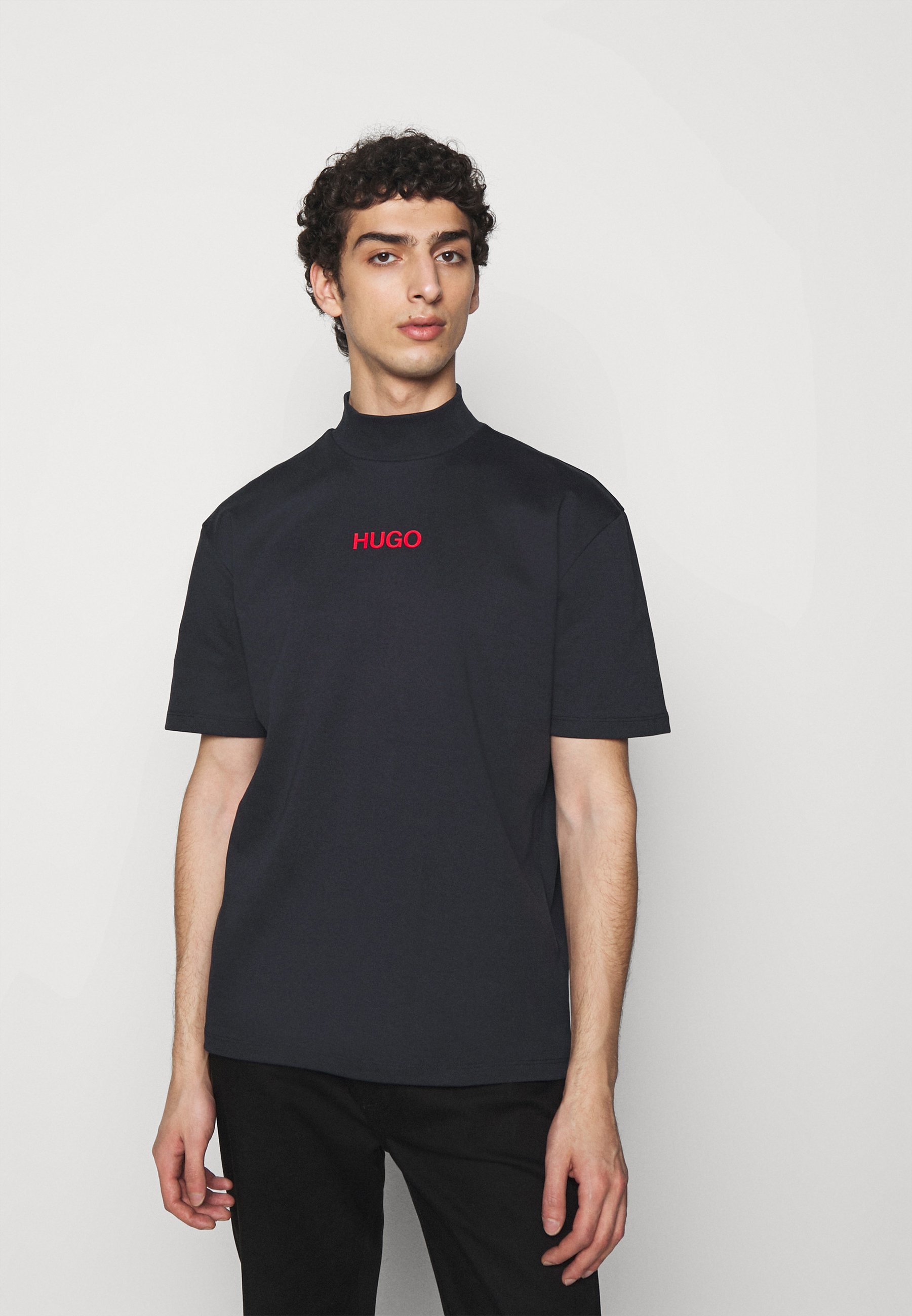 Hugo dakayo t shirt Clearance
