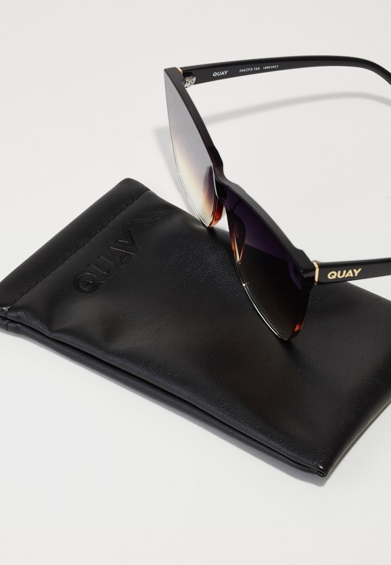 Quay Australia Come Thru Gradient Cat Eye Sunglasses Dusk Poppy/Black QUAY AUSTRALIA COME THRU - Sunglasses - black/dusk poppy  main image 3