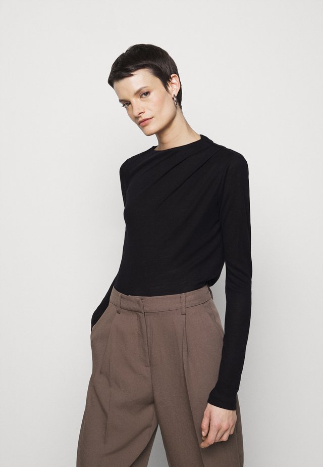 ISA - Long sleeved top - black
