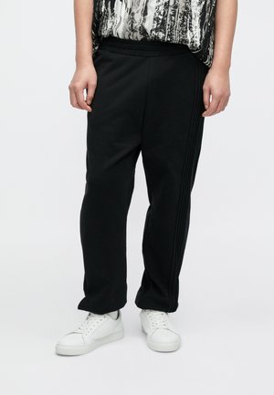 THE CLEAN CAPSULE JOGGPANTS - Trainingsbroek - black