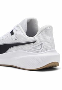 Puma SKYROCKET LITE - Zapatillas running asfalto - white black silver