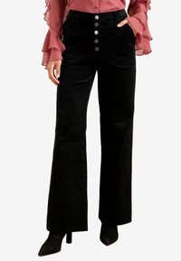REGULAR FIT - WIDE - Püksid - black cord