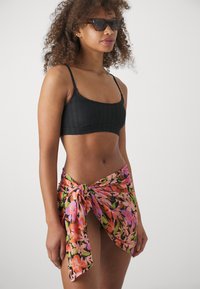 Billabong WRAPPED UP - Dodaci za plažu - multi