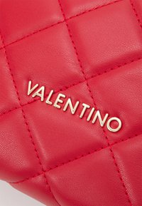 Valentino Bags OCARINA - Vrecko na pranie - rosso