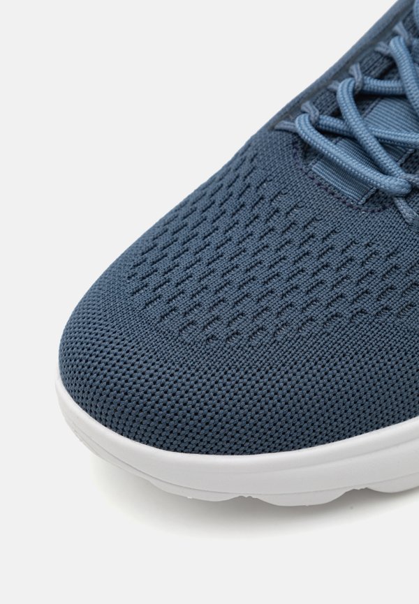 SPHERICA - Trainers - avio3