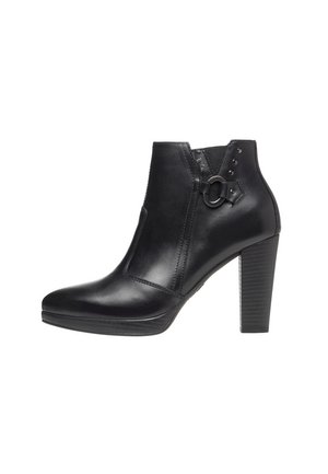Ankle boot