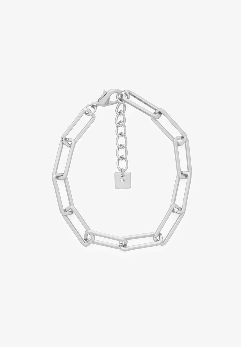 Bracciale in argento con maglie allungate dal finish texturizzato e un piccolo charm quadrato attaccato da una catena di estensione.