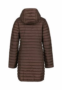 Braune Pufferjacke mit Kapuze, mit einem gesteppten Muster, langen Ärmeln und mittellangem Schnitt. Glattes, glänzendes Material.