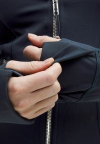 Thumbnail Image 7