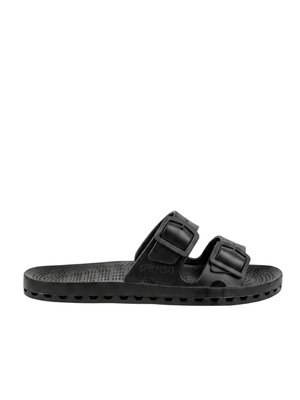 Sandalo con zeppa nero con due cinturini regolabili con fibbia e soletta testurizzata, progettato per un uso casual e confortevole.