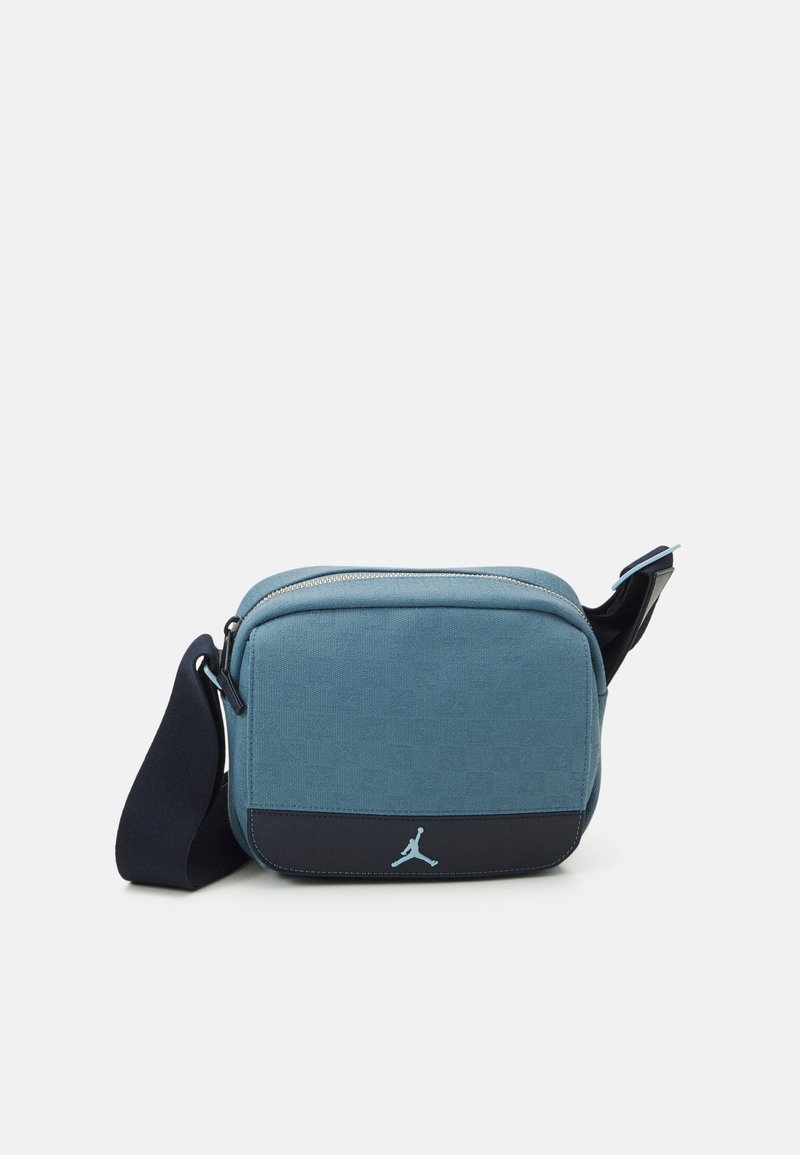 Jordan MONOGRAM MINI MESSENGER BAG Umhängetasche chambray/hellblau