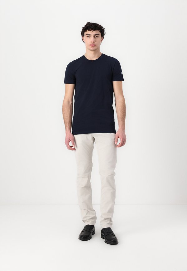 AMERICAN CLASSIC REGULAR FIT - Chinos - moonstruck4
