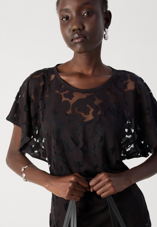 EBASI - Print T-shirt2