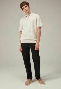Next REGULAR FIT - Pikeepaita - natural