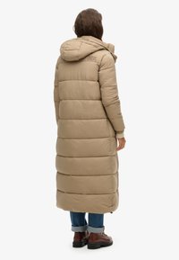 Superdry & Co STOP LINE PUFFER - Vinterfrakke - fossil brown grid