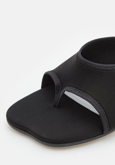 MM6 Maison Margiela T-sandali - black