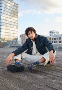 Converse RUN STAR HIKE UNISEX - Sapatilhas de cano alto - black