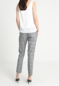 Anna Field Blus - off-white