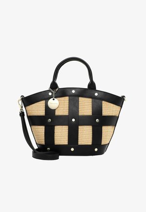 Musta nahkainen ja punottu olkilaukku, jossa yläkahvat, irrotettava olkahihna ja pyöreä hopeinen merkkiriipus edessä.