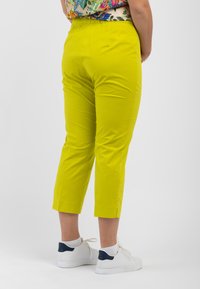 Luisa Viola FANTASY - Pantaloni - verde chiaro