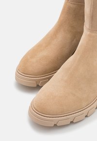 Anna Field Botas mosqueteras - beige