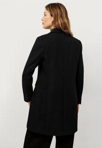 Ellos Collection HILMA - Korte frakker - black