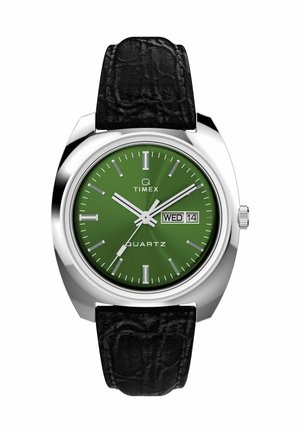 Montre à cadran vert avec boîtier en argent et bracelet en cuir noir au motif crocodile. Affiche l'heure et la date avec un mouvement à quartz.