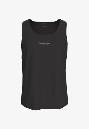 Svart ermeløs topp med rund hals og hvit "Calvin Klein"-logo sentrert på brystet.