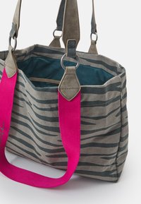 Fritzi aus Preußen IZZY - Shopping Bag - zebra wild