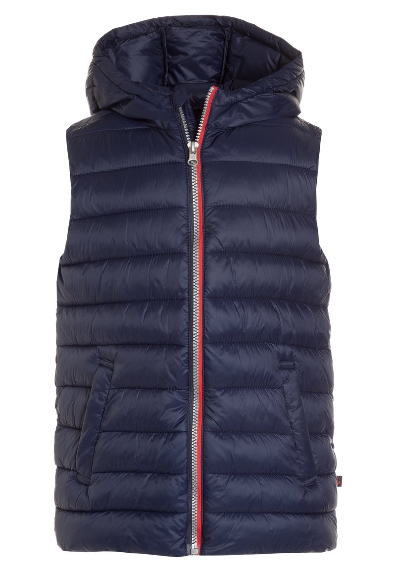 Granatowy pikowany bezrękawnik z kapturem, z zamkiem z przodu i czerwonym akcentem. Posiada dwie boczne kieszenie oraz teksturowany materiał dla lepszej izolacji.