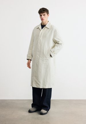 COLIN - Klasyczny płaszcz