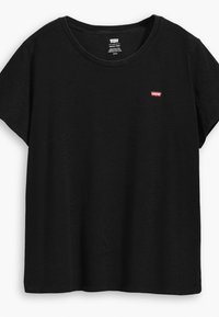 T-shirt noir à manches courtes en tissu doux. Il présente un col rond et un petit logo rouge sur le côté gauche de la poitrine. Design simple et décontracté.