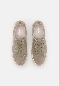 Gabor Comfort Sneakers laag - schilf/gold