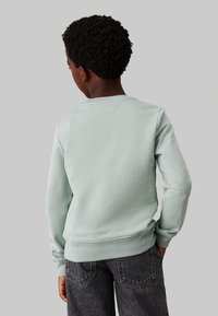 Calvin Klein Jeans LOGO REGULAR UNISEX - Sweater - jadeite