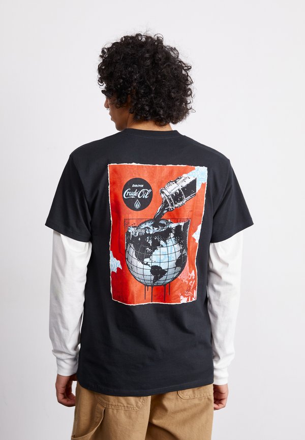 DRINK CRUDE OIL CUP - Print T-shirt